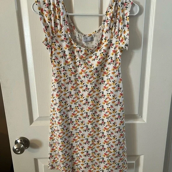 Urban Outfitters | Dresses | Urban Outfitters Floral Cotton Dress | Poshmark